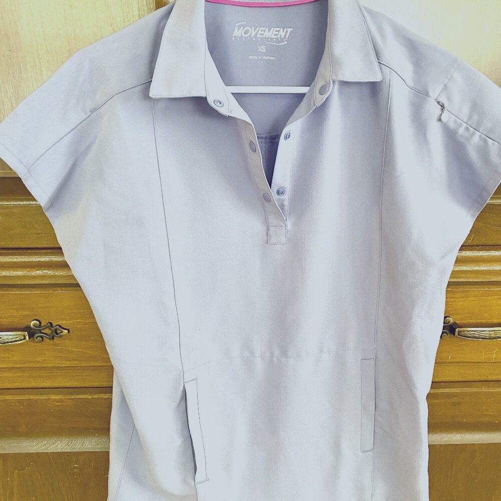 Scrub top -Movement by butter soft - Size XS